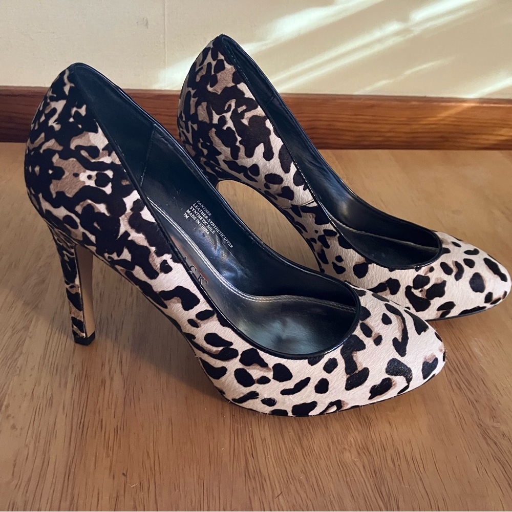 Women’s heels, pumps, shoes. White House Black Market, Panther print